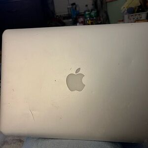 Apple MacBook Air 13” A1466 – Password Locked (Not iCloud Locked) – With Charger